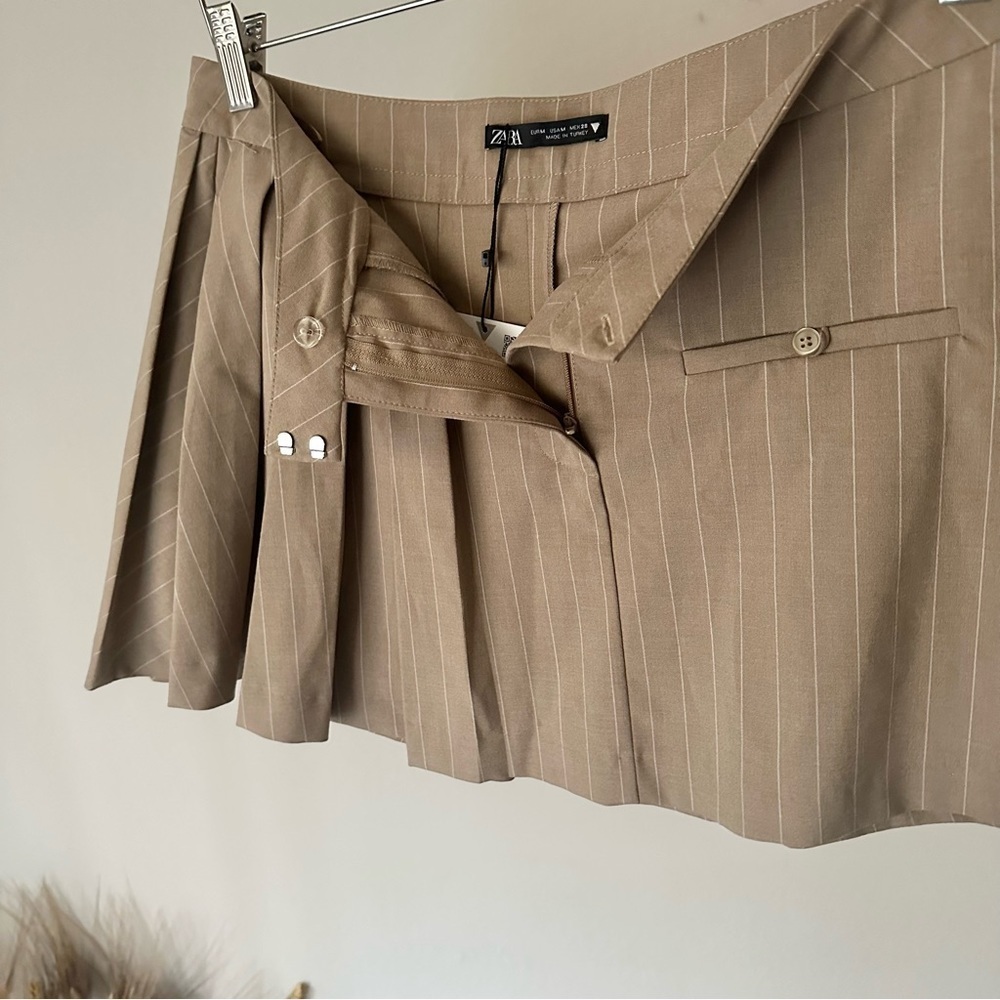 Zara Boxy Mini Micro Pleated Striped Skirt in Tan Bloggers Fave Medium NWT - Picture 9 of 10